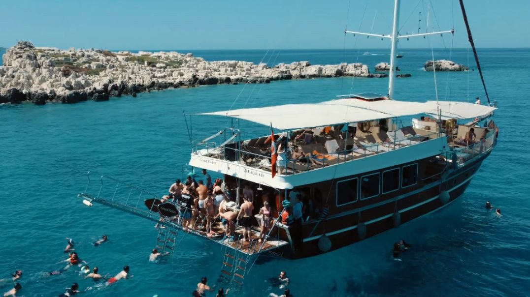 14092390_3840_2160_60fps